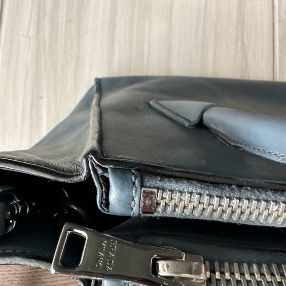 Authentic Prada Glacé Calf Twin Pocket Tote Bag, Dark Blue (Marine) - Repainted - Picture 7 of 15